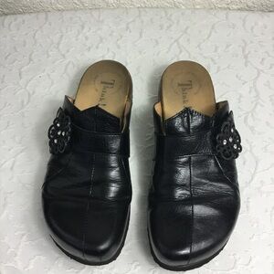 Think ! Womens Shoes Size 7.5/38  Slip On  Black Clogs Crikwwedge Heel Leather.